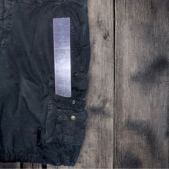Men’s Black Cargo Shorts l Button/Zip  l Front/Back Pockets EUC - Picture 7 of 11